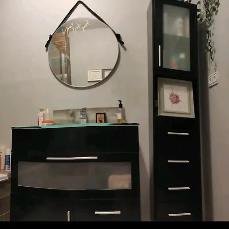 Habitación en casa particular Con Bano Privado A Pies Del Rio Guadalquivir