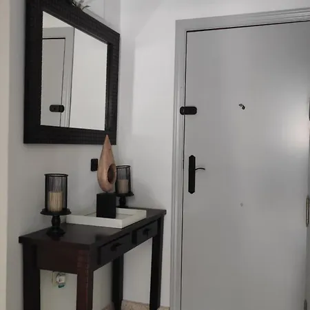 Habitación en casa particular Con Bano Privado A Pies Del Rio Guadalquivir *